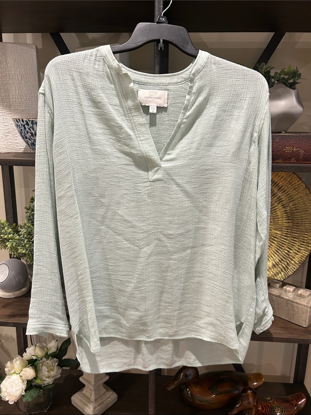 BROCHU Walker light  Green Textured V-Neck Women's Top
